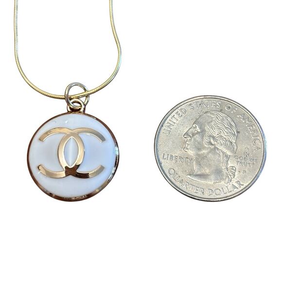 Chanel Button Charm On Unbranded Plated Sterling Silver Chain Necklace Set - Picture 8 of 9